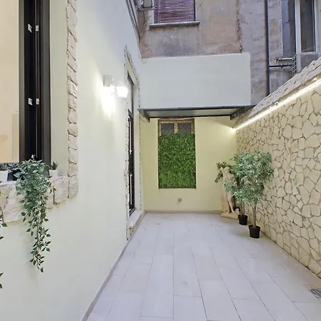 Apartment Principe Amedeo Piano Terra