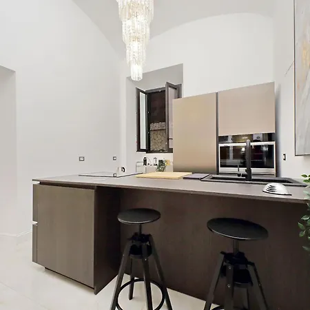 Principe Amedeo Piano Terra * Рим