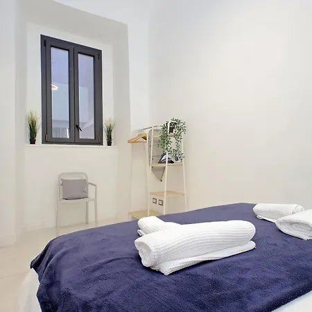 Principe Amedeo Piano Terra Apartment *