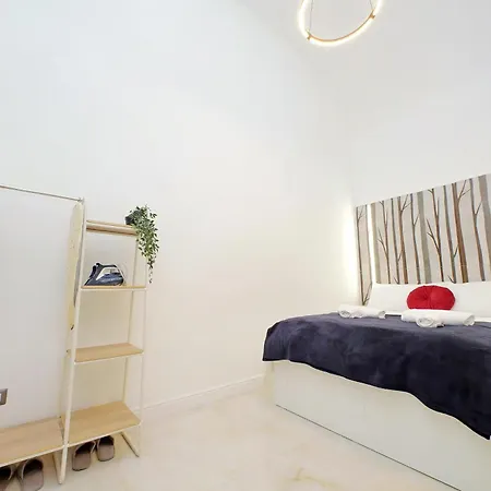 Principe Amedeo Piano Terra Рим