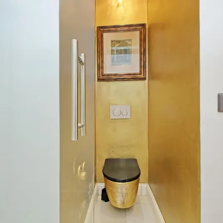 Principe Amedeo Piano Terra Рим